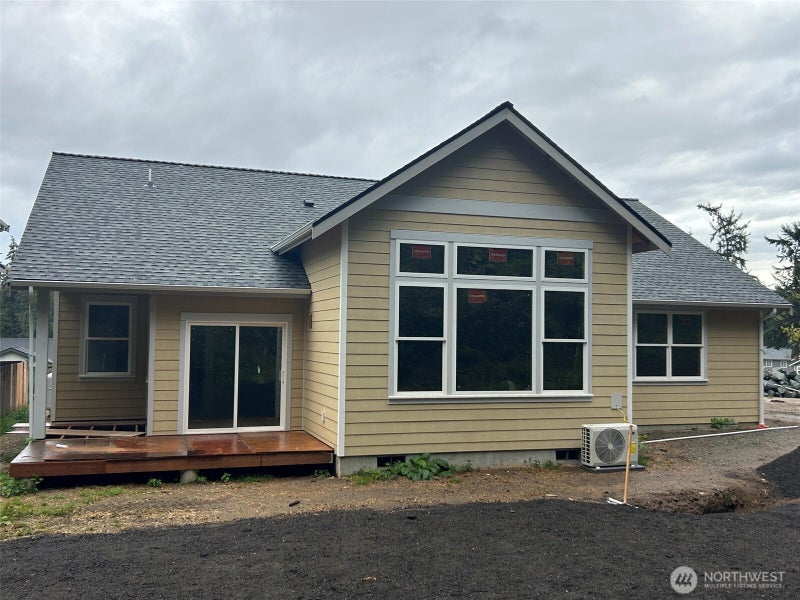 1806 Twin Oaks Lane