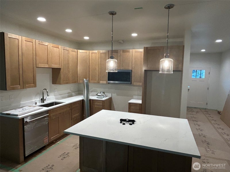 1806 Twin Oaks Lane