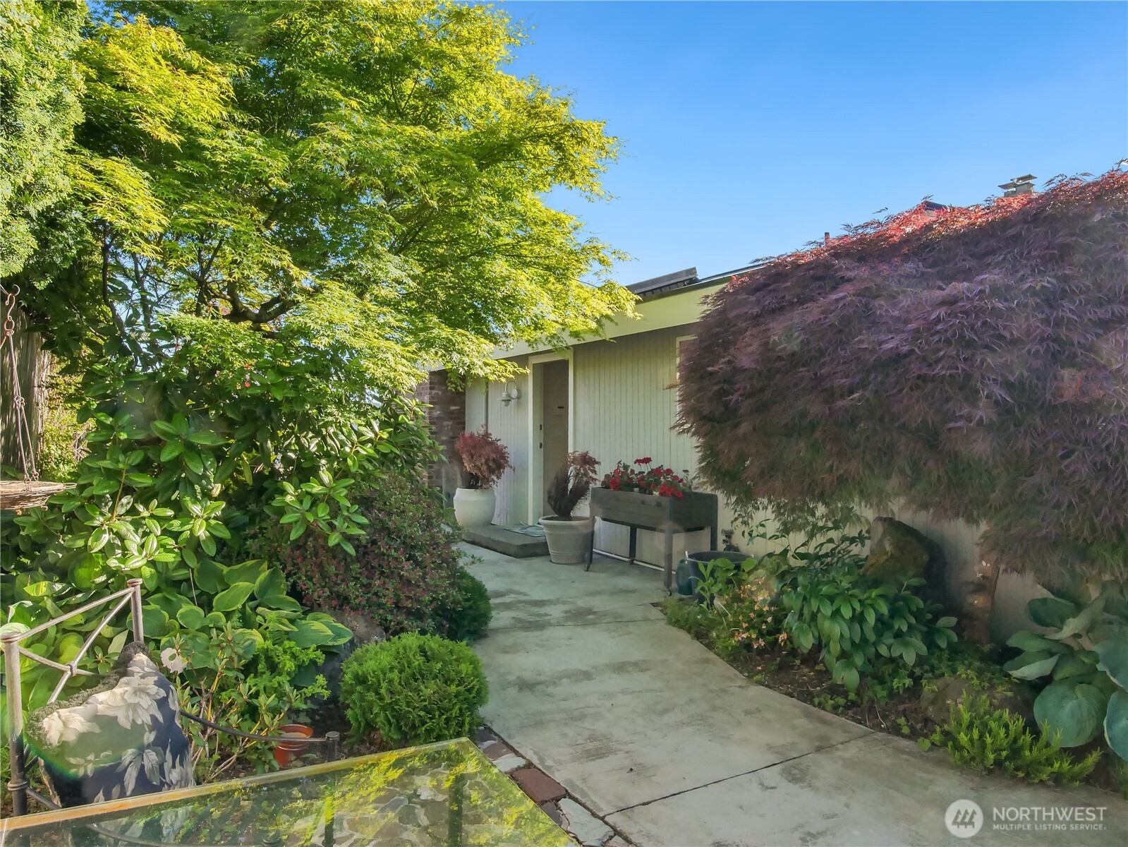 125 NE Lynnwood Loop