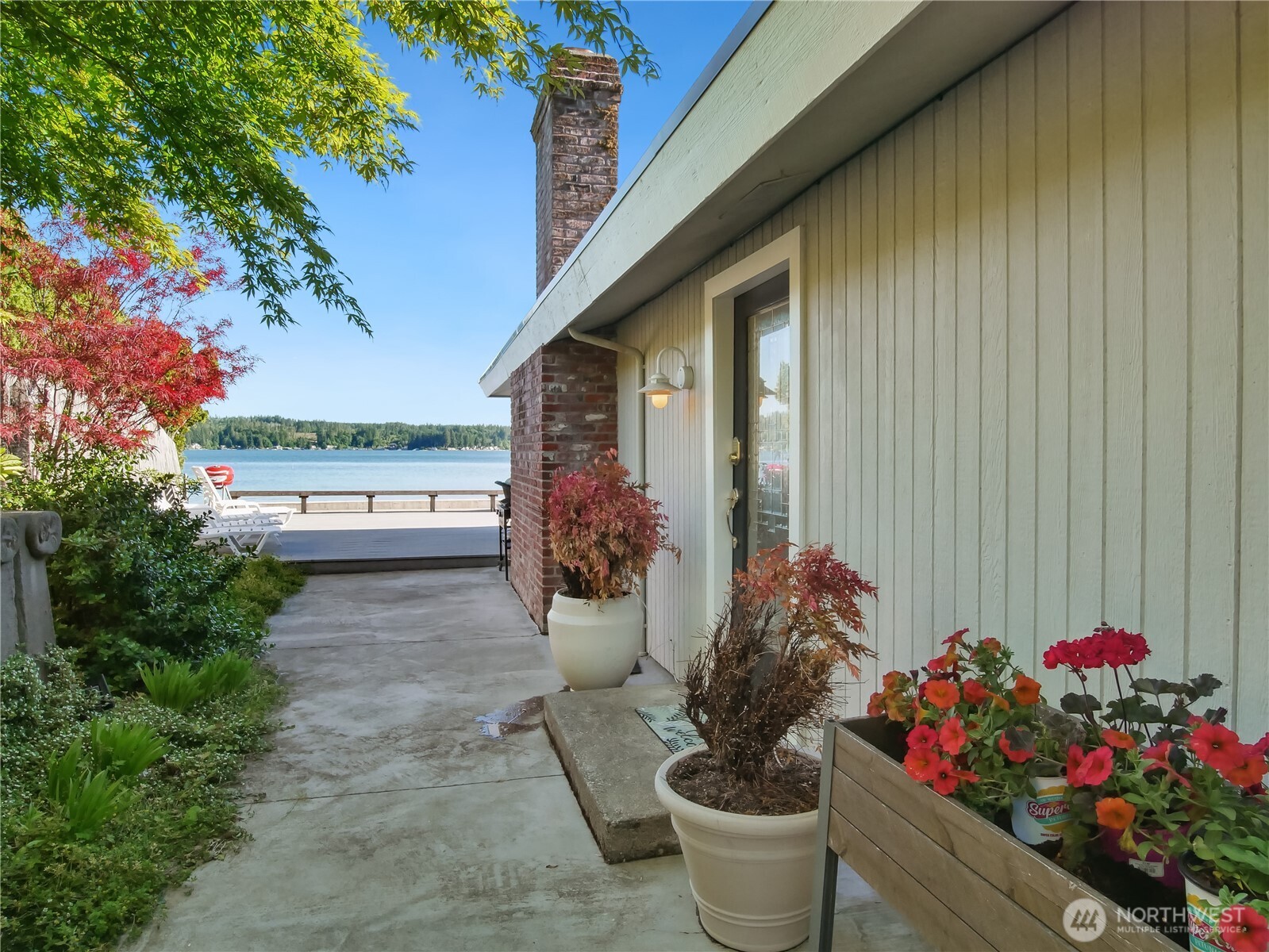 125 NE Lynnwood Loop