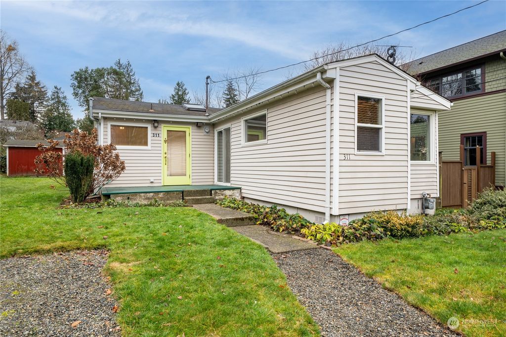 Photo of 311 NE 95th Street, Seattle, WA 98115 (MLS # 2316204)