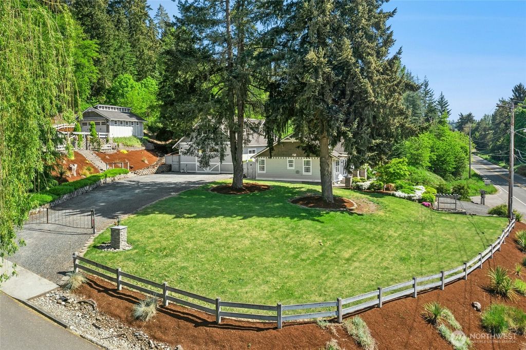 Photo of 13606 Woodinville Redmond Road NE, Redmond, WA 98052 (MLS # 2517321)