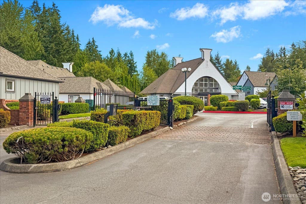 Photo of 1600 121st Street SE #S-103, Everett, WA 98208 (MLS # 2562501)