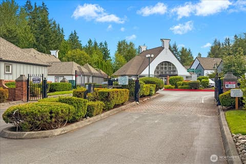 Photo of 1600 121st Street SE #S-103, Everett, WA 98208 (MLS # 2562501)