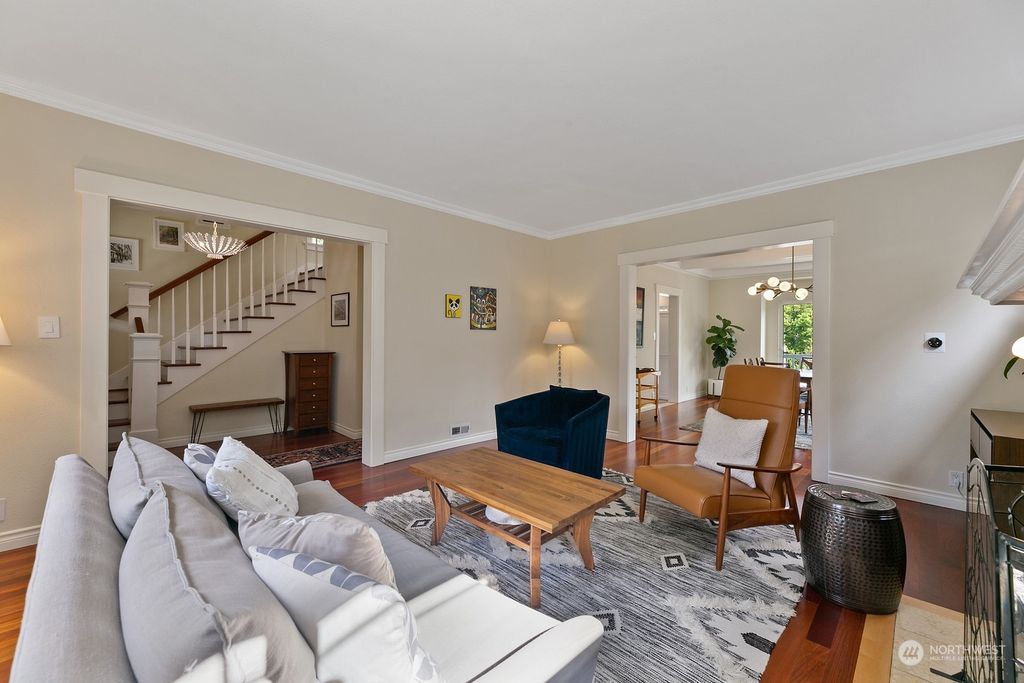 listing image 93611992547