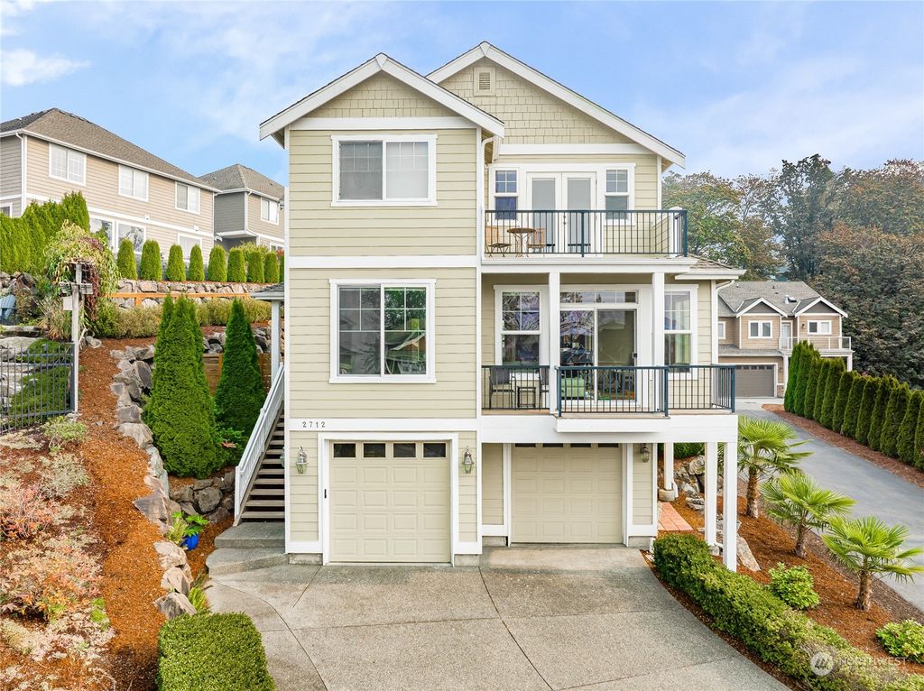 Photo of 2712 Williams Avenue N, Renton, WA 98056 (MLS # 2011629)