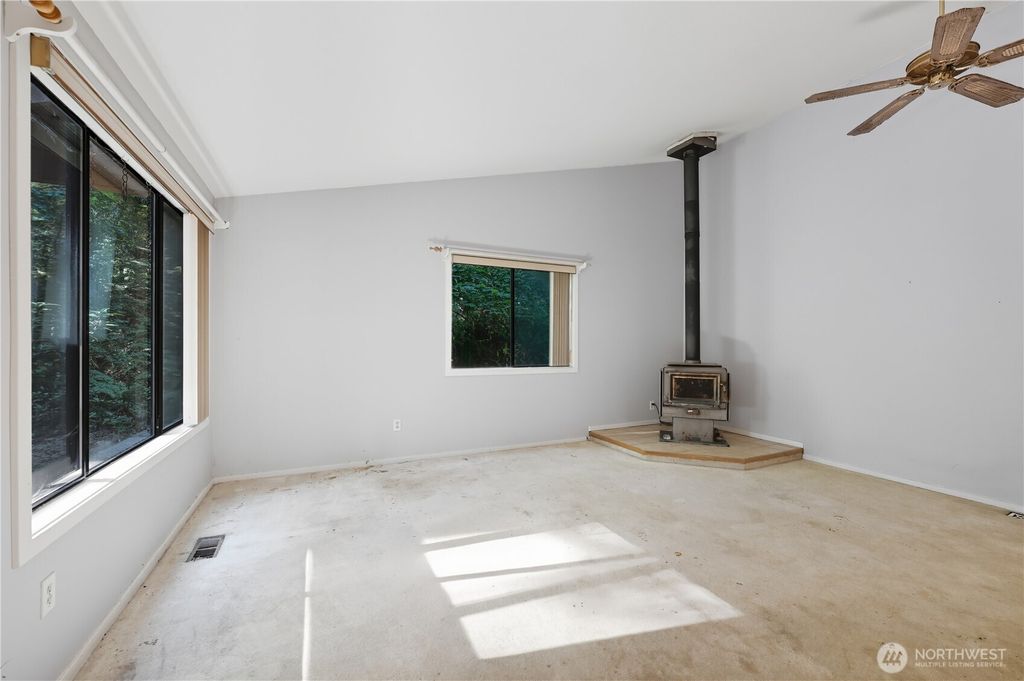 Photo of 17212 NE 165th Street, Woodinville, WA 98072 (MLS # 2435940)