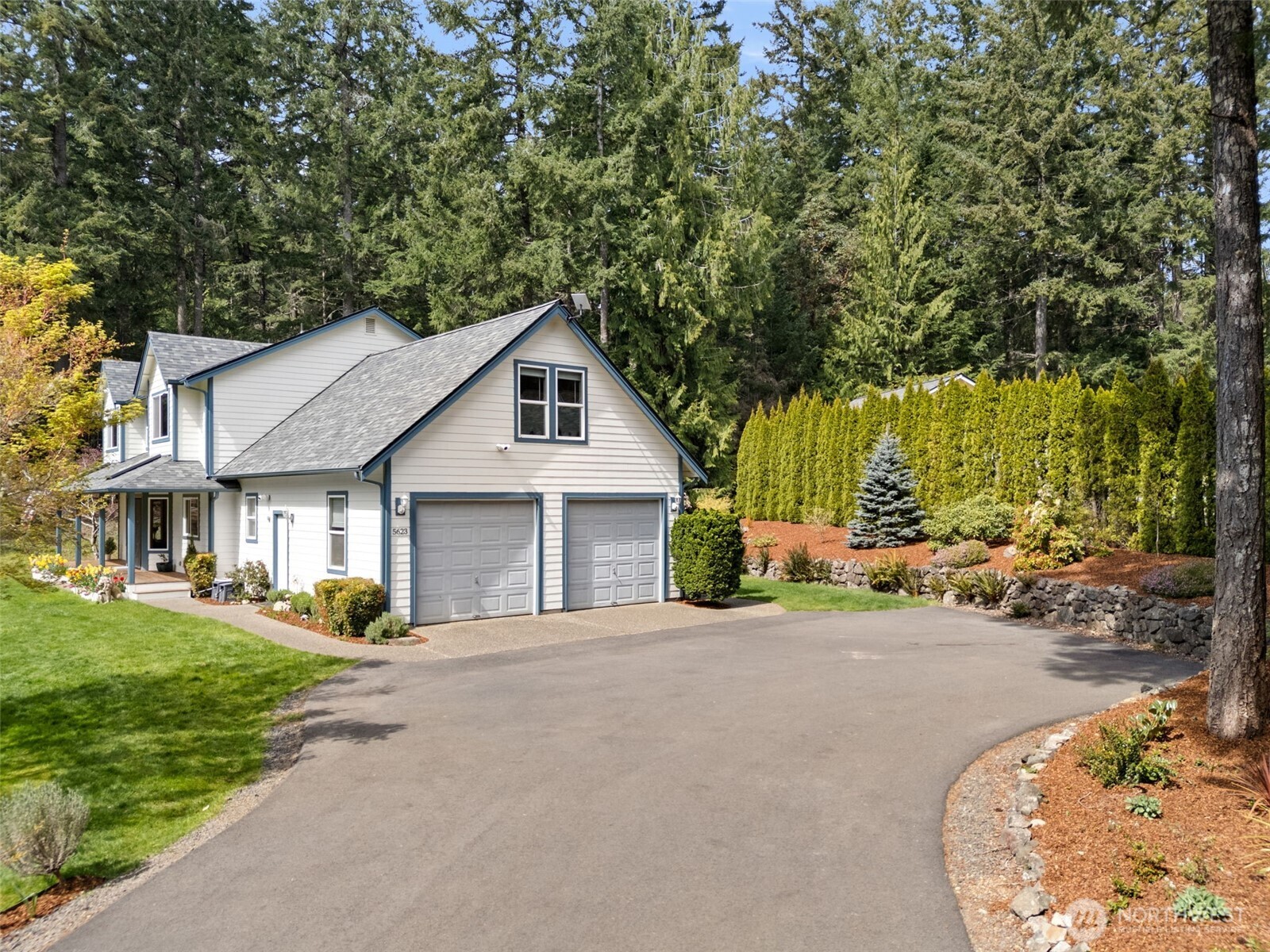 5623 NW Millglade Lane