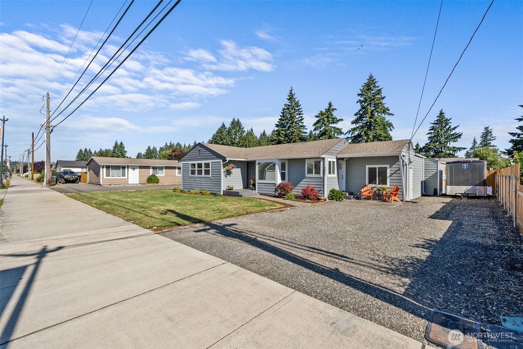 Photo of 2801 Borst Avenue, Centralia, WA 98531 (MLS # 2550680)