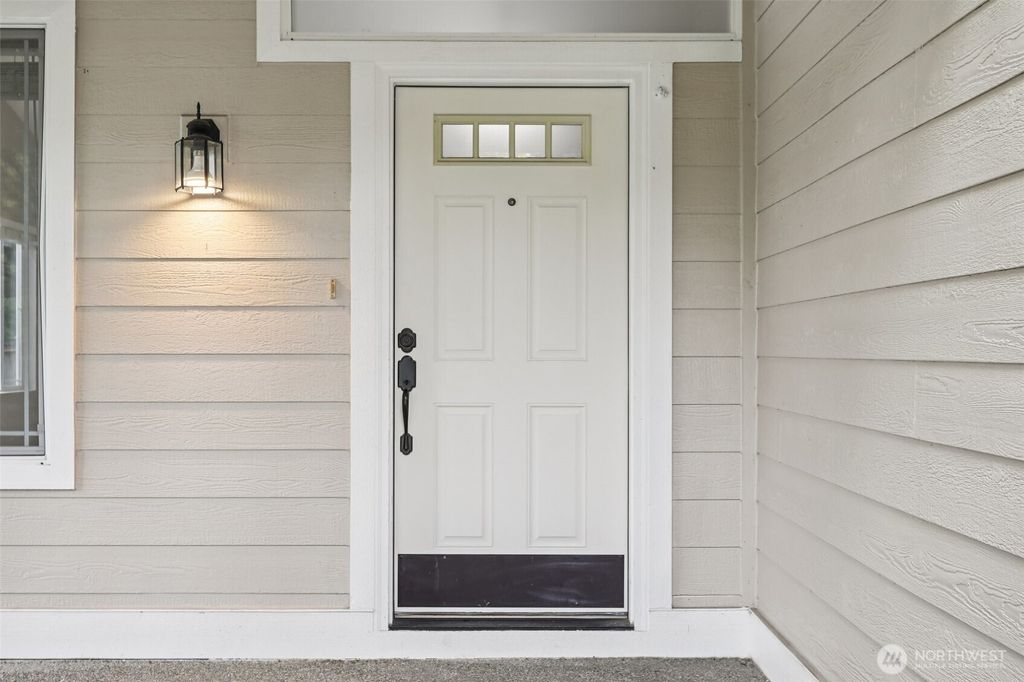 Photo of 8302 133rd Street E, Puyallup, WA 98373 (MLS # 2439689)