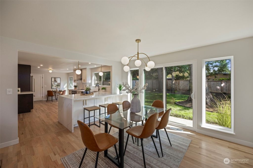 listing image 9368259352206026013