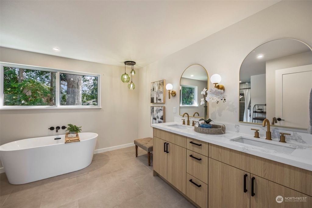 listing image 9364205477133322070
