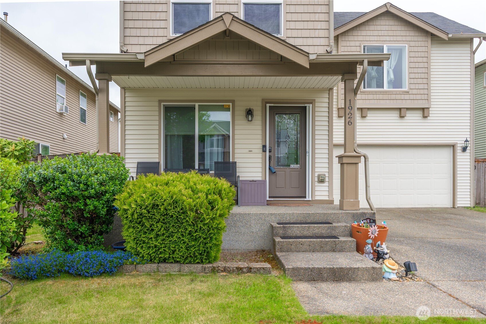 1926 Homan Avenue