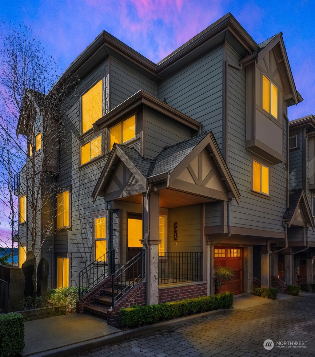 Photo of 507 W Olympic Place #A, Seattle, WA 98119 (MLS # 2211512)