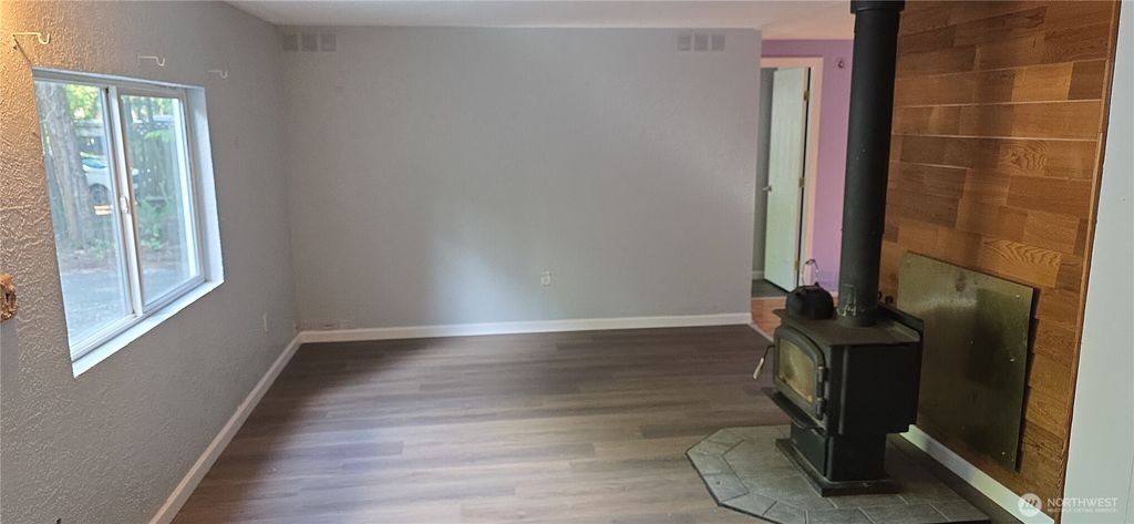 Photo of 2071 Clear Valley Drive, Maple Falls, WA 98266 (MLS # 2504689)