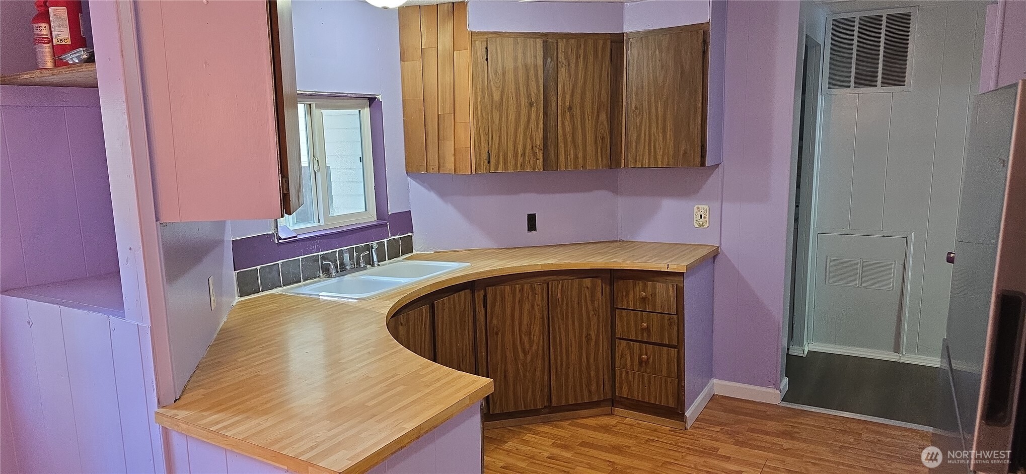 2071 Clear Valley Drive