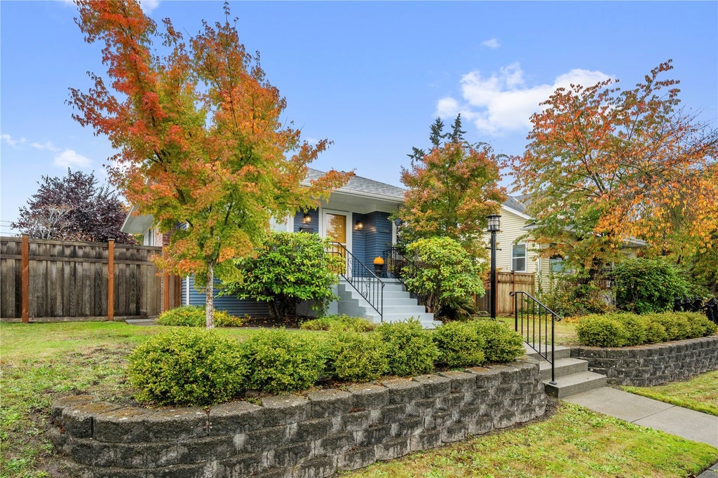 Photo of 2306 Pine Street, Everett, WA 98201 (MLS # 2598931)
