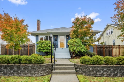 Photo of 2306 Pine Street, Everett, WA 98201 (MLS # 2598931)