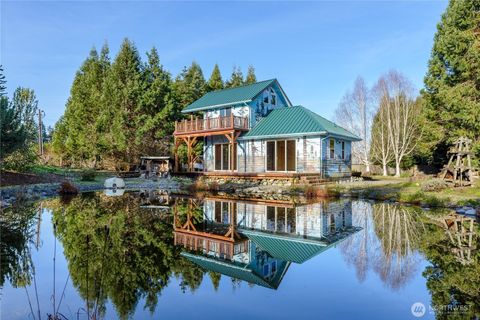 51 Gunn Road Port Angeles WA 98362