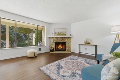 Photo of 26425 Pennsylvania Avenue NE #4, Kingston, WA 98346 (MLS # 2509834)