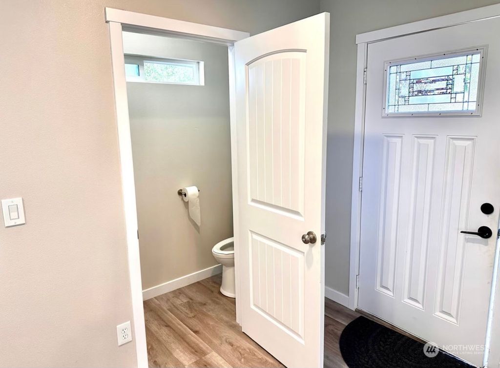 listing image 9369171563822999322