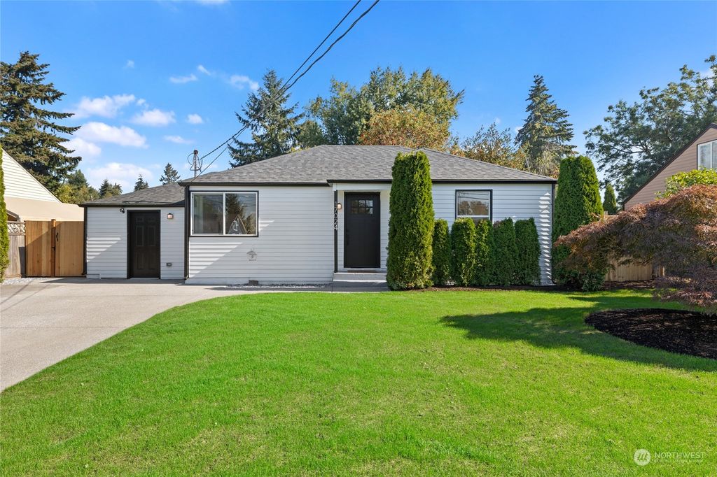 Photo of 17024 34th Avenue S, SeaTac, WA 98188 (MLS # 2007391)