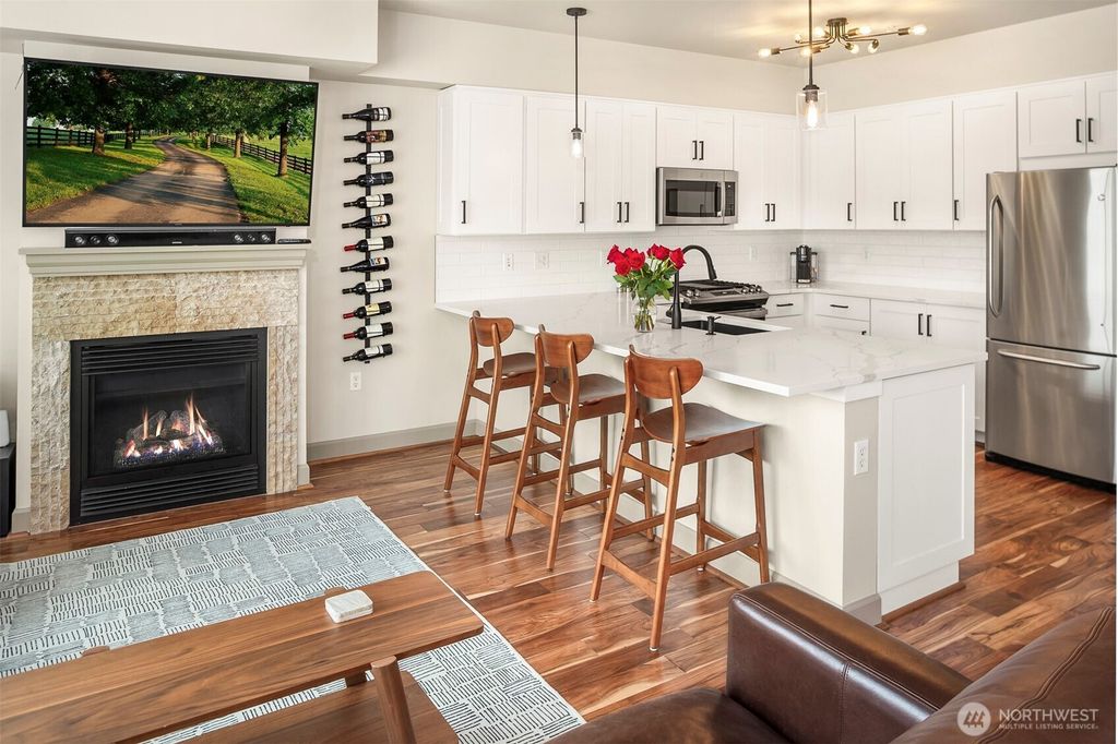 Photo of 1840 25th Avenue NE #202, Issaquah, WA 98029 (MLS # 2484476)