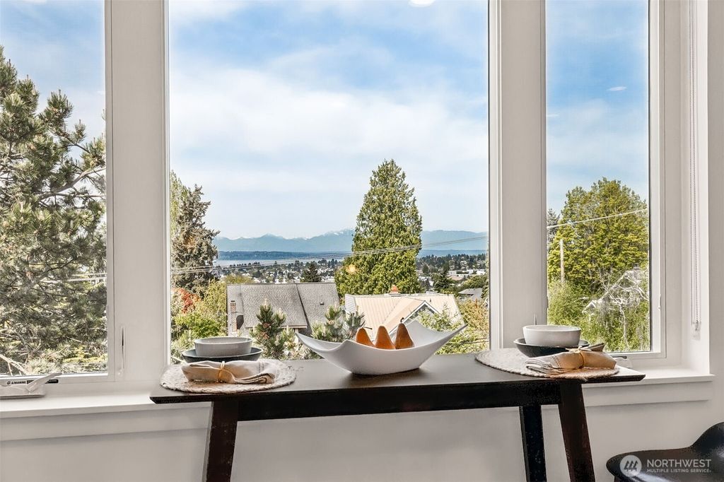 Photo of 5819 Phinney Avenue N #405, Seattle, WA 98103 (MLS # 2528443)