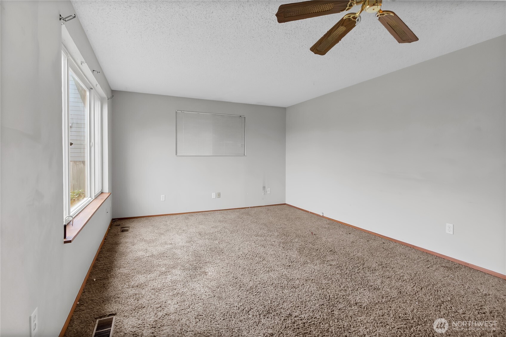 8014 S Sheridan Avenue