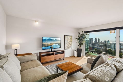 Photo of 505 Belmont Avenue E #1002, Seattle, WA 98102 (MLS # 2582552)