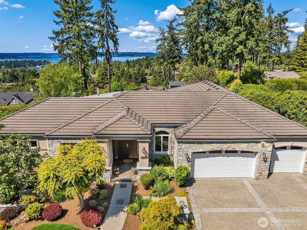 Photo of 9234 NE 25th Street, Clyde Hill, WA 98004 (MLS # 2468795)