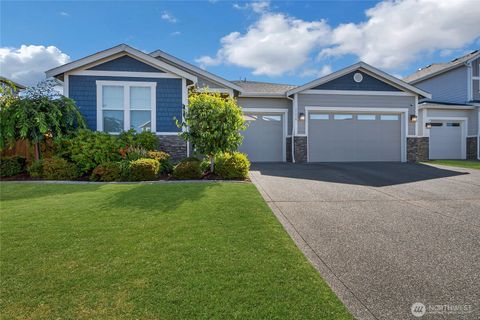 Photo of 17319 127th Ave Ct E Ct, Puyallup, WA 98374 (MLS # 2408161)