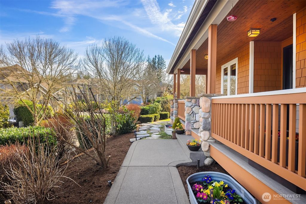 Photo of 6225 Fairway Place SE, Snoqualmie, WA 98065 (MLS # 2336178)