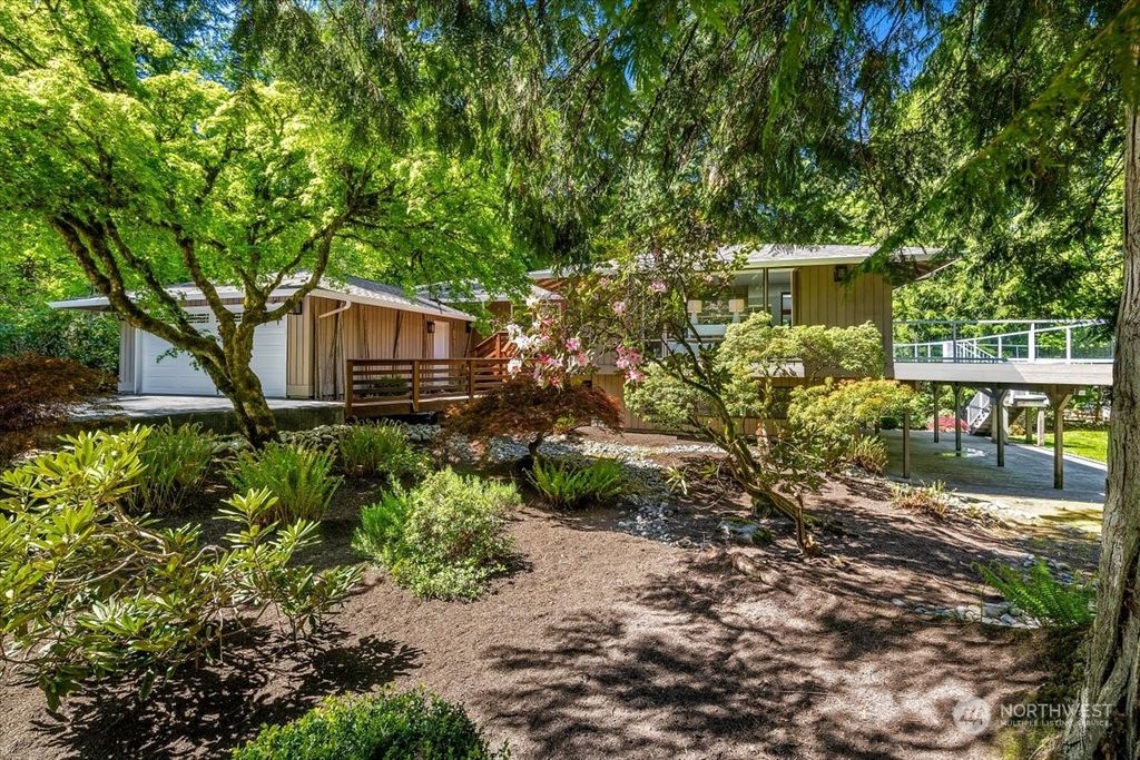 Photo of 18803 194th Avenue NE, Woodinville, WA 98077 (MLS # 2231853)