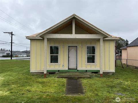 Photo of 490 W Spruce Street, Sequim, WA 98382 (MLS # 2492537)