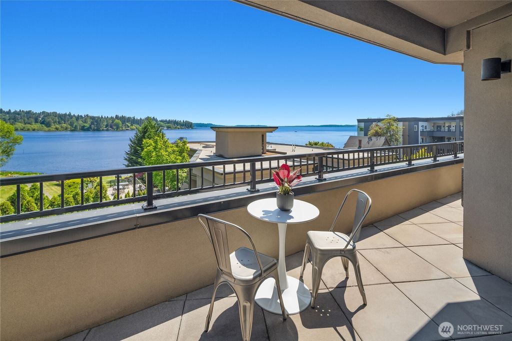 Photo of 9123 NE Juanita Drive #205, Kirkland, WA 98034 (MLS # 2526725)