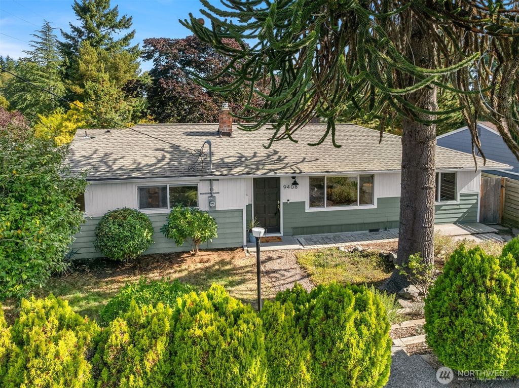 Photo of 9408 9th Avenue SW, Seattle, WA 98106 (MLS # 2441135)