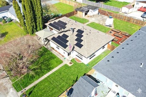 Photo of 1030 Warner Street, Sedro Woolley, WA 98284 (MLS # 2495872)