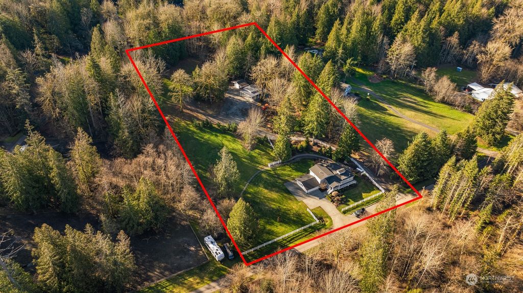 Photo of 28405 SE 41st Street, Fall City, WA 98024 (MLS # 2199516)