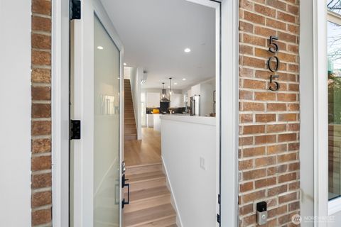 505 11th Avenue E Seattle WA 98102