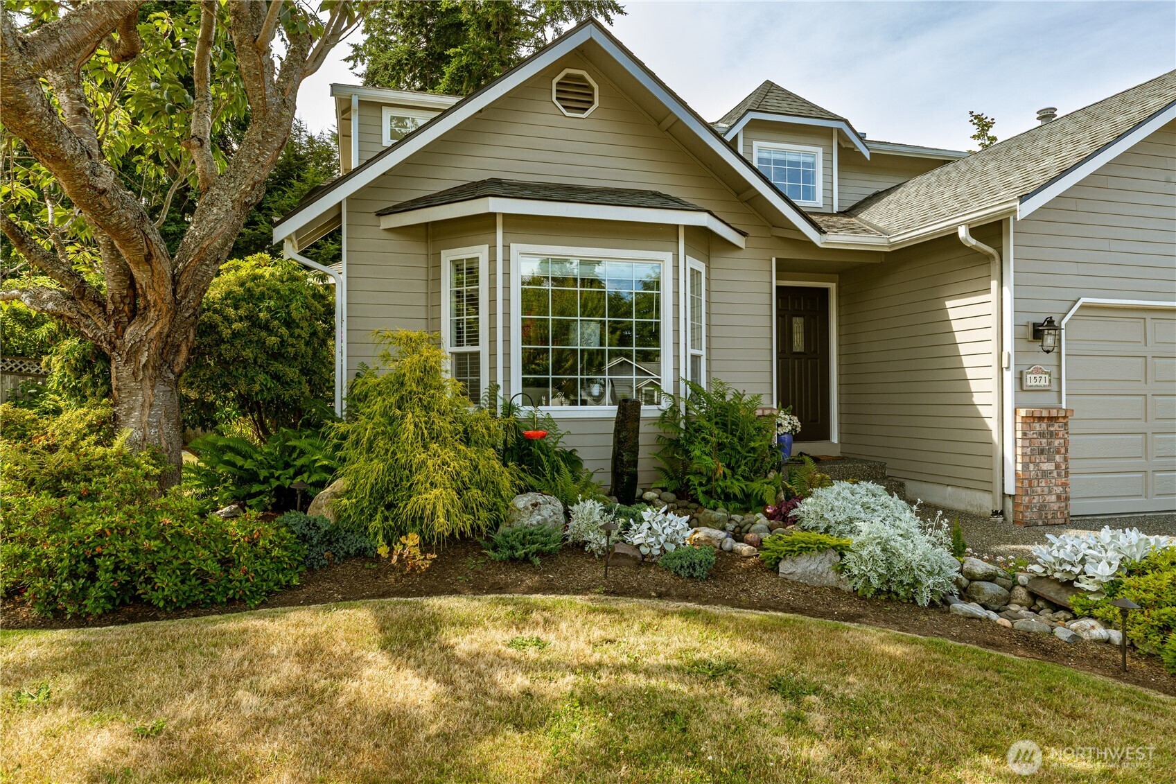 1571 SW 2nd Court