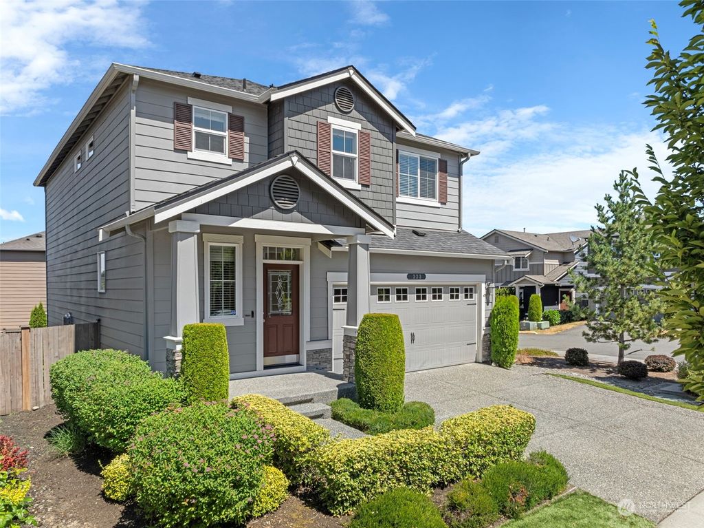 Photo of 333 203rd Place SW, Lynnwood, WA 98036 (MLS # 2270277)