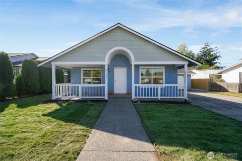 Photo of 313 S 28th Street, Mount Vernon, WA 98274 (MLS # 2585518)