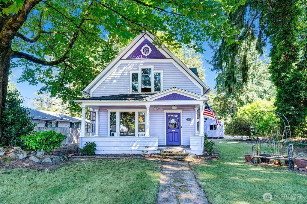 Photo of 411 S Lewis Street, Monroe, WA 98272 (MLS # 2419158)