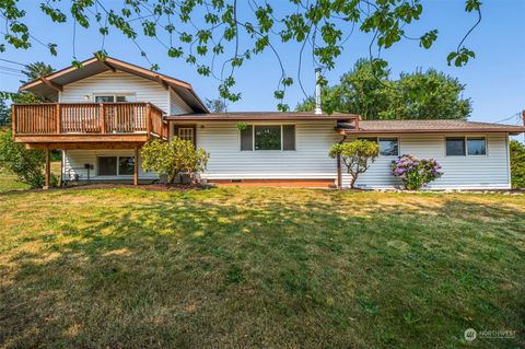 Photo of 218 Vista Del Mar Street, Camano Island, WA 98282 (MLS # 2274204)