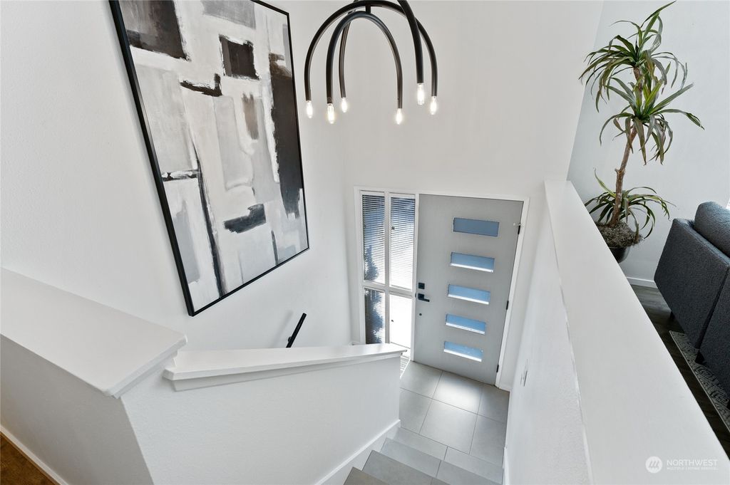 Photo of 13524 NE 78th Place, Redmond, WA 98052 (MLS # 2172843)