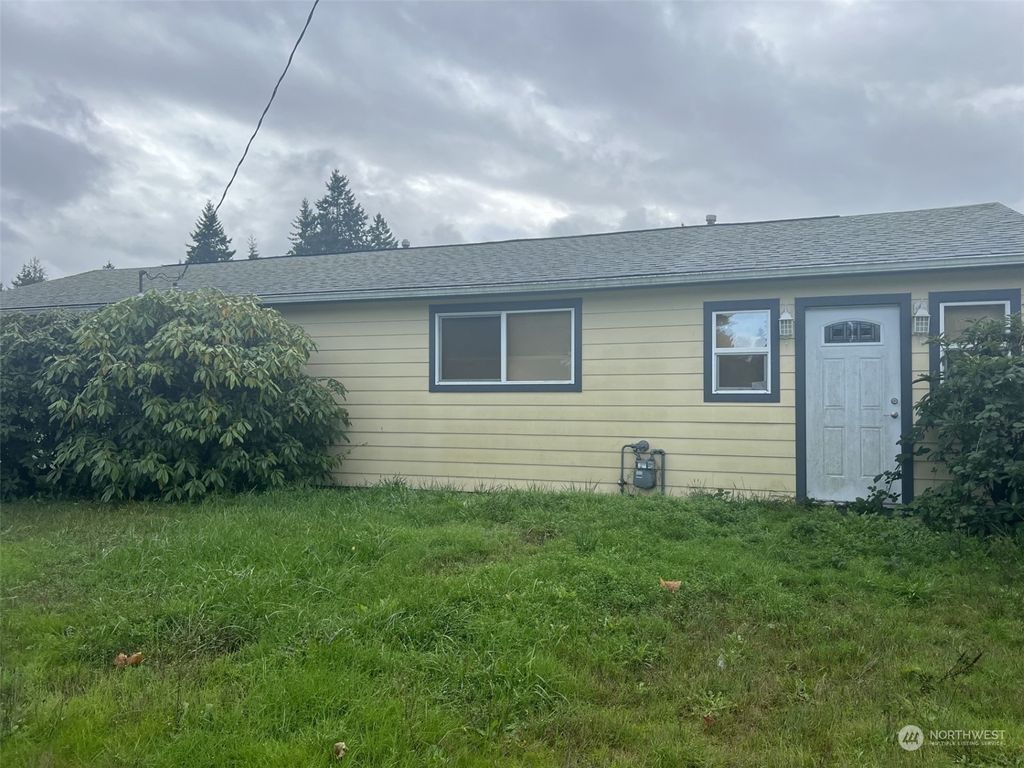 Photo of 615 SW 307th Street, Federal Way, WA 98023 (MLS # 2178756)