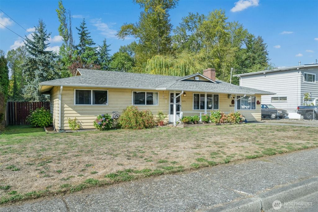Photo of 16151 126th Avenue SE, Renton, WA 98058 (MLS # 2431456)