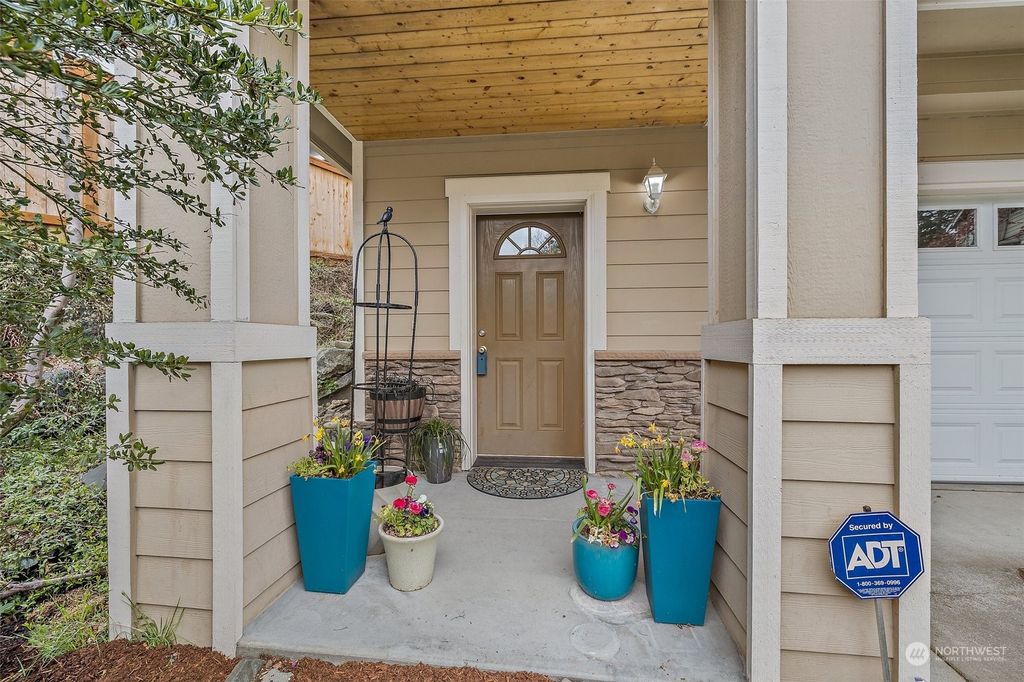 Photo of 4518 5th Drive SE, Everett, WA 98203 (MLS # 2057499)