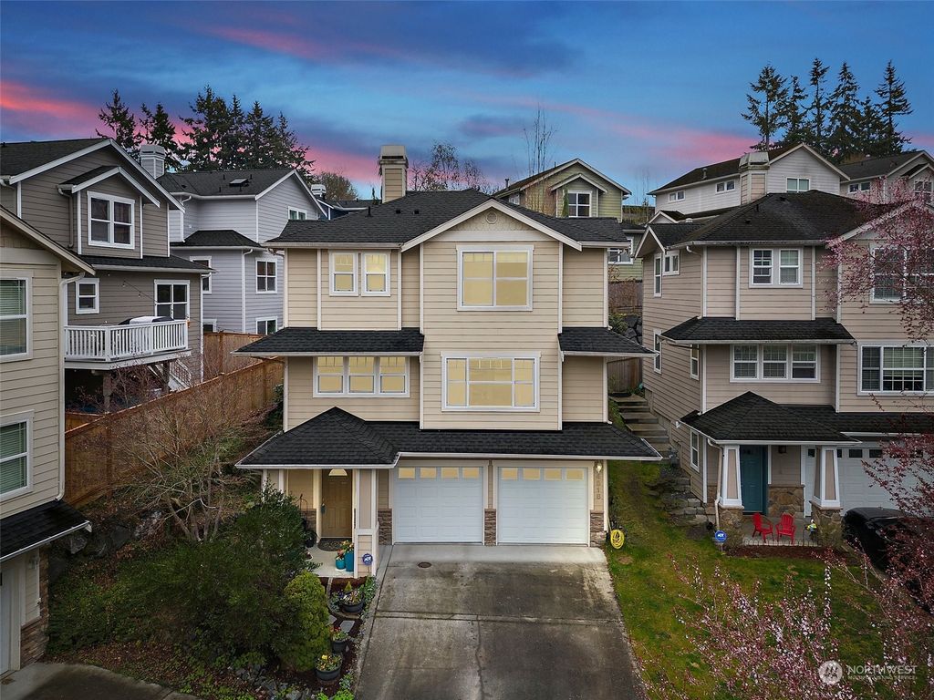 Photo of 4518 5th Drive SE, Everett, WA 98203 (MLS # 2057499)